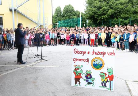 Srečanje generacij v OŠ Cerknica 09 Foto Ljubo Vukelič